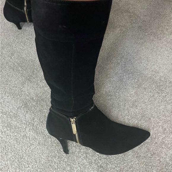 High Heel Boots - Picture 5 of 5